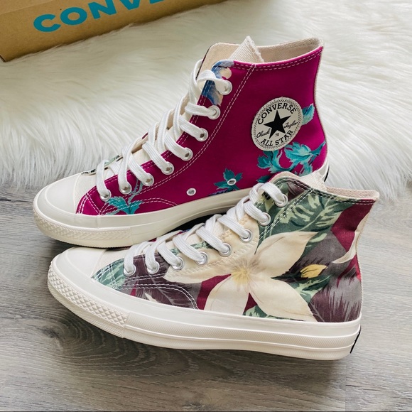 NWT Converse Chuck Taylor All Star Women’s Shoes - Picture 7 of 9